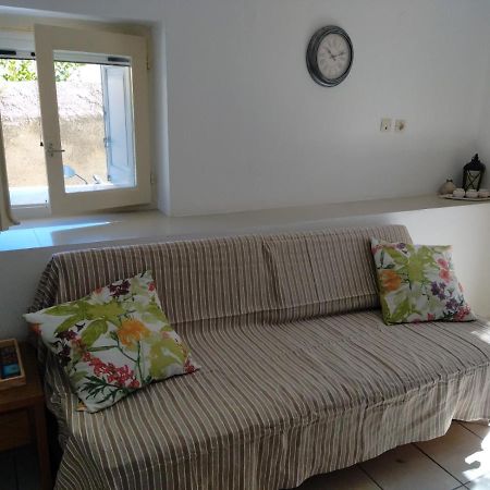 Artemis Ermoupoli Centre Appartement Pour Petit Budget Backpackers Bagian luar foto